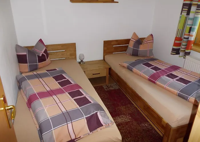 Konrad Pfeifer * 쉬룬즈